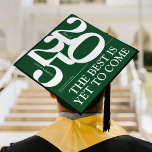 Bold 2025 Elegant Green Graduation Cap Topper<br><div class="desc">Celebrate your graduation with this personalized graduation cap topper! This one-of-a-kind topper displays a trendy green background with bold typography for the 2025 class year, the graduate's name, and school name. To top it off, we've included an inspirational saying, 'The best is yet to come, ' to remind you of...</div>