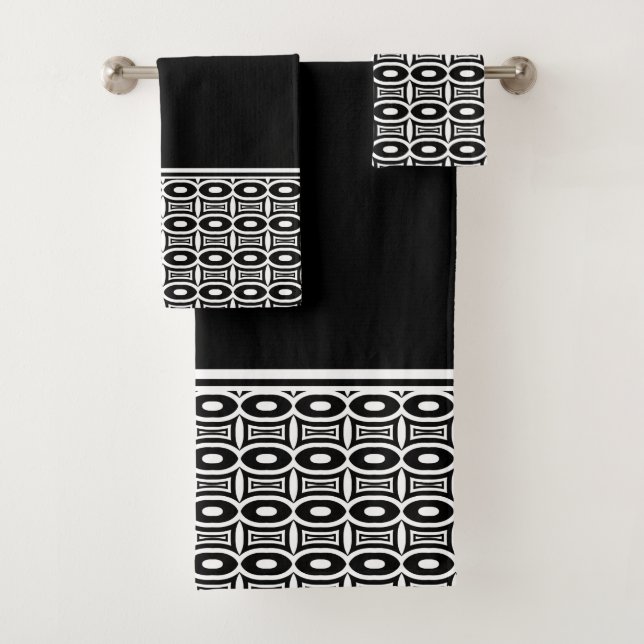 Bold Black and White Abstract Geometric Pattern Bath Towel Set (Insitu)