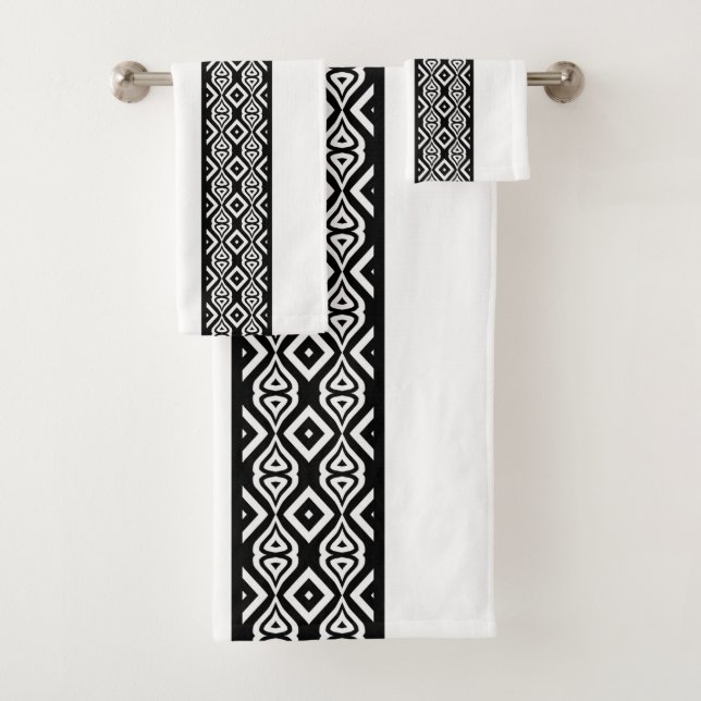 Bold Black and White Abstract Geometric Pattern Bath Towel Set (Insitu)