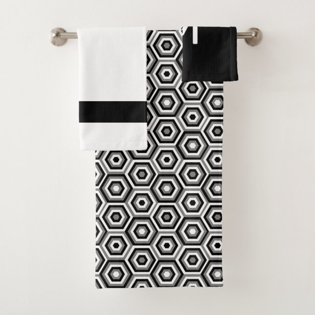 Bold Black and White with Optional Monogram Bath Bath Towel Set (Insitu)
