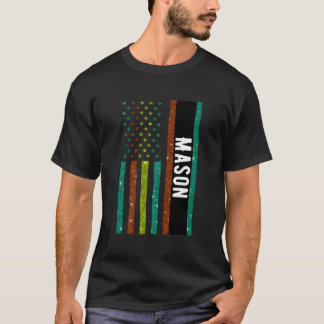 Bold Retro Black Mason Retirement Retro Design T-Shirt