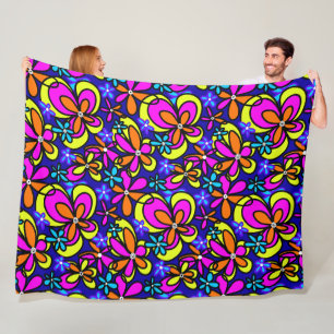 Bold Retro Hand-drawn Floral Pattern Fleece Blanket