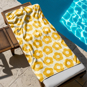 Bold Summer Yellow Floral Pattern Retro Bath Towel