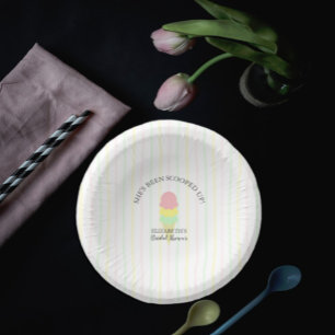 Bols En Carton Mariage avec de la glace prise en cuillère