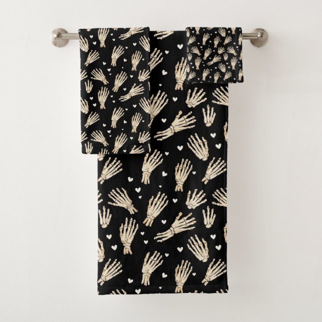 Bone to Heart Bath Towel Set (Insitu)