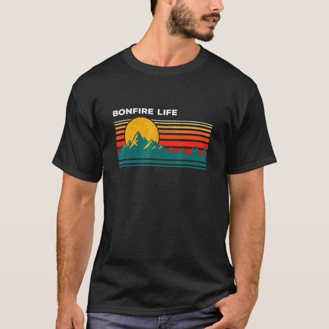 Bonfire Life Camper Outdoor Camp Wild Nature Tour  T-Shirt (Front)