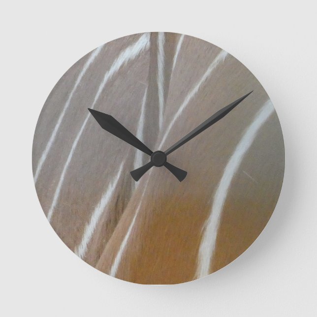 Bongo Antelope Skin Pattern Round Clock (Front)