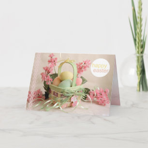Bonne carte de Pâques avec panier d'oeufs