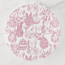Bonnets mignons et plateau de trinket OEufs