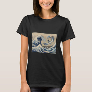 BONSAI Owl plays in the Great Wave (Hokusai's Ukiy T-Shirt