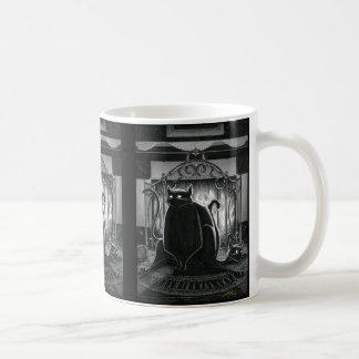 Boo Kitty Se Fait Asseoir Sur La Mug De Café