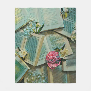 Book lover artwork fleece blanket