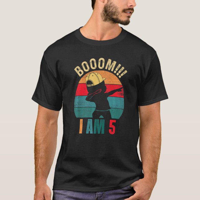 Boom I Am 5 Years Old Dabbing Boys Kids 5th Birthd T-Shirt (Front)