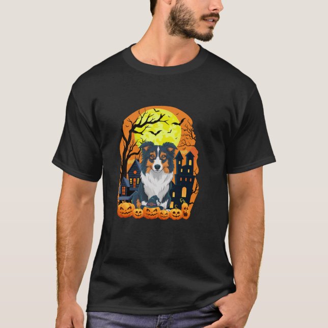 Border Collie Dog With Pumpkins Funny Scary Hallow T-Shirt (Front)