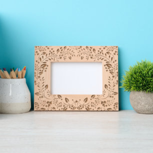 Border of leaves etched frames