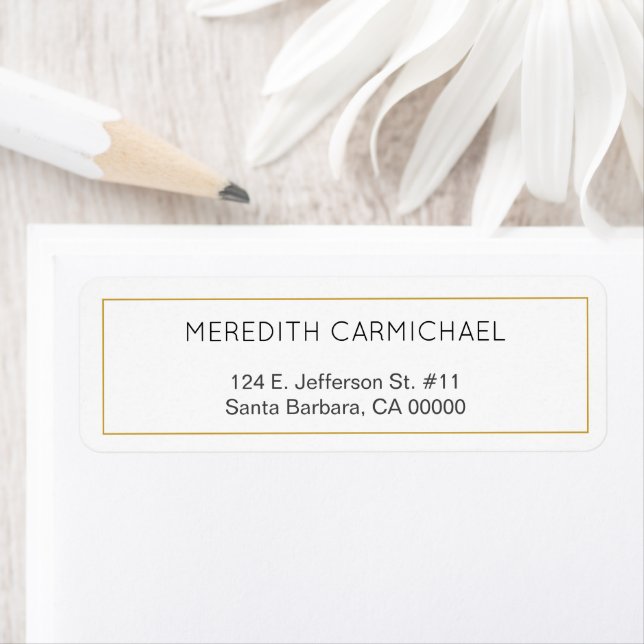 Bordure or mince simple sur blanc Adresse de retou (En situation)