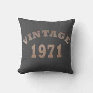 Born in 1971 vintage birthday gift throw pillow