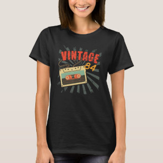 Born in 1984 34th Birthday Vintage 84 80's Kid Gif T-Shirt
