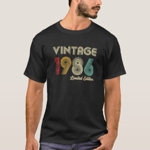 Born in 1986 Birthday 40 Years Old Present Men T-Shirt