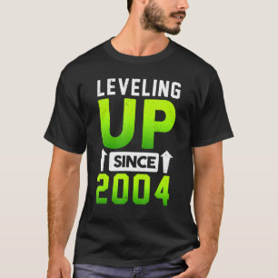 Born In 2004 Gaming Levelling Up Since 2004 Gamer T-Shirt