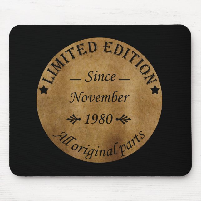 born in november 1980 mouse pad (Front)