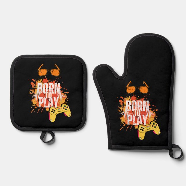 born to play games oven mitt & pot holder set (Front)