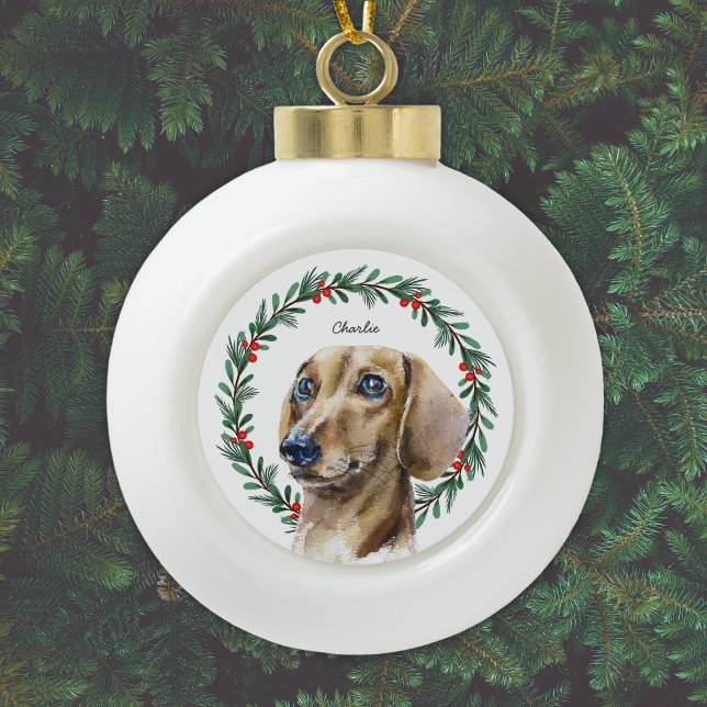 Boule En Céramique Aquarelle Dachshund Vacances Wreath personnalisée (Add dog's name, or other text, or delete sample text if not required.)