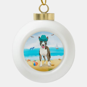 Boule En Céramique Bull Terrier Dog sur la plage