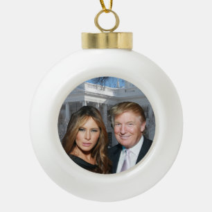 Boule En Céramique Noël Trump : Donald et Melania