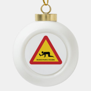BOULE EN CÉRAMIQUE PERSONNES BLANCHES TRAVERSANT LE SIGNE DE LA CIRCU