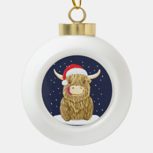 Boule En Céramique Vache des montagnes écossaise dans la neige de