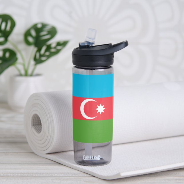 Bouteille d'eau avec drapeau d'Azerbaïdjan (Yoga)