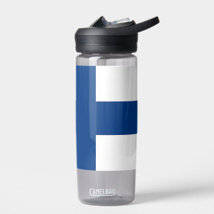 Bouteille d'eau avec drapeau de la Finlande