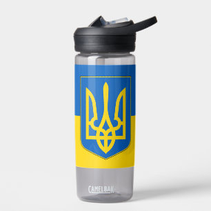 Bouteille d'eau avec drapeau d'Ukraine