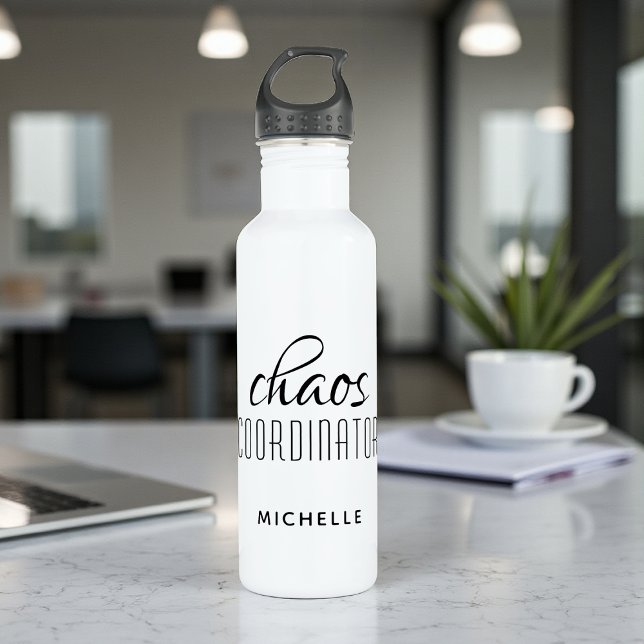 Bouteille D'eau Coordinateur du Chaos Typographie noire Personnali (Créateur téléchargé)