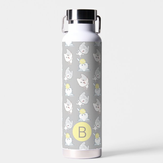 Bouteille D'eau Cute Kawaii Chat Motif gris jaune Monogramme (Avant)