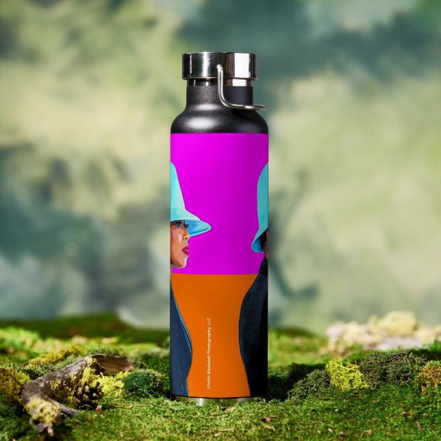 Bouteille d'eau de profil (Extérieur)