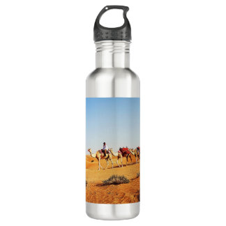 Bouteille D'eau Désert de Dubaï et chameaux