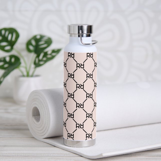 Bouteille D'eau Élégant rose moderne Script Girly Monogrammes Init (Yoga)
