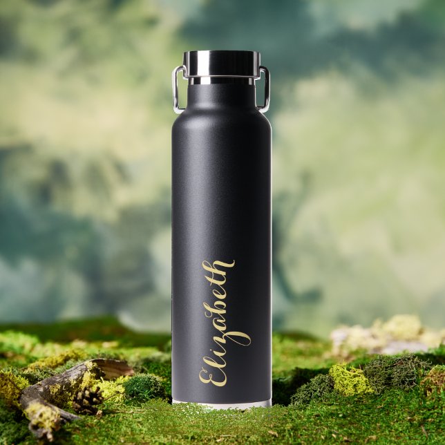 Bouteille D'eau Élégant script or Nom personnalisé Monogramme Noir (Elegant Gold Script Custom Name Monogrammed Black Water Bottle)