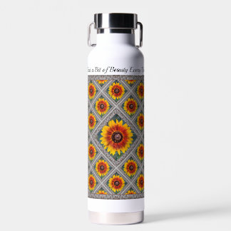 Bouteille d'eau isolée avec les tournesols de Susi