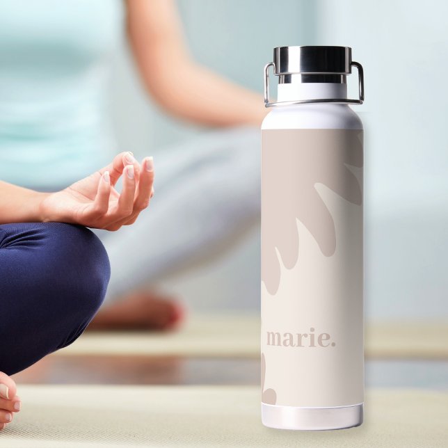Bouteille d'eau monogramme moderne (Personalized water bottle, with modern muted earthy tones, great for yoga practice)