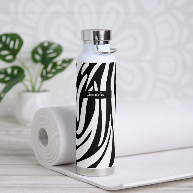 Bouteille D'eau Motif de zèbre à rayures noir et blanc Monogramme (Yoga)
