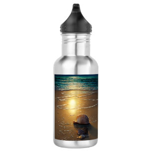 Bouteille D'eau Plage au coucher du soleil avec des coquillages
