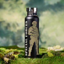 Silhouette d'opérateur d'élite vétéran des forces