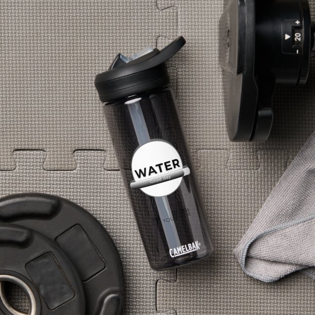 Bouteille D'eau Sun Energy Water Quote | Custom Name (Salle de sport (pivotée))