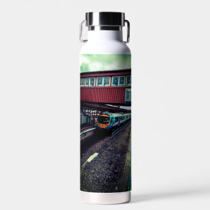Bouteille D'eau Train sous le pont