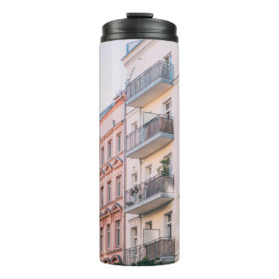 BOUTEILLES ISOTHERMES BÂTIMENTS BLANCS ET ROSES