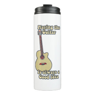 Bouteilles Isothermes Jouer à la guitare est toujours une bonne idée.