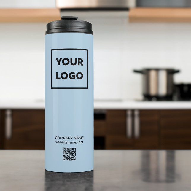 Bouteilles Isothermes Logo professionnel personnalisé QR Code sur bleu c (Custom Business Logo QR Code on Light Blue Thermal Tumbler in situ)